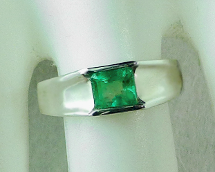 Emerald  Valuation Report 87872, 0.67 cts.