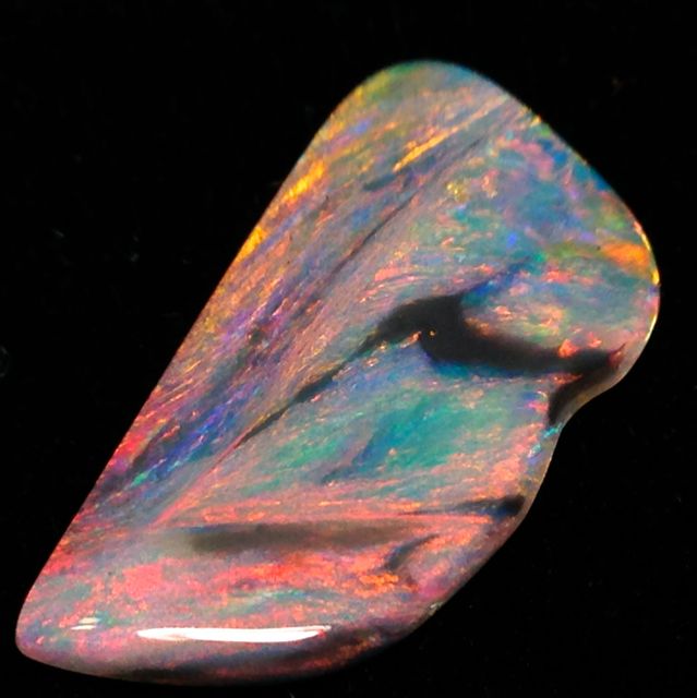 Opal (Australia)  Valuation Report 83642, 4.15 cts.