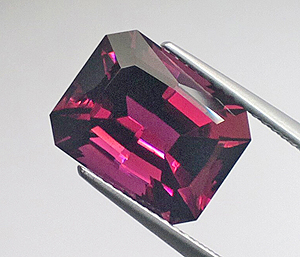 Tourmaline Rubellite  Valuation Report 102727, 7.67 cts.