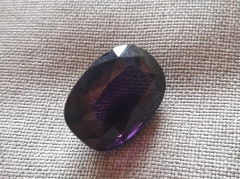 Amethyst  Valuation Report 120437, 32.65 cts.