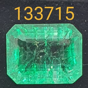 Emerald  Valuation Report 133715, 5.25 cts.