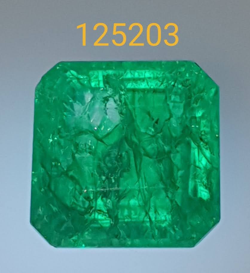 Emerald  Valuation Report 125203, 6.12 cts.